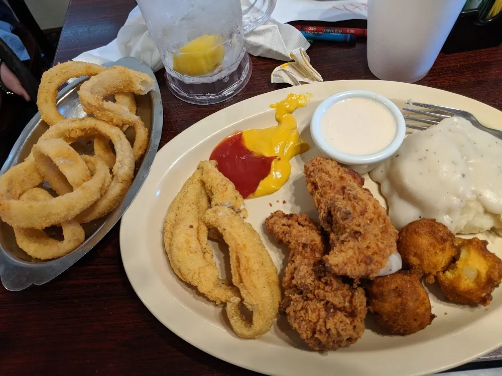 Catfish and Chicken Dinner