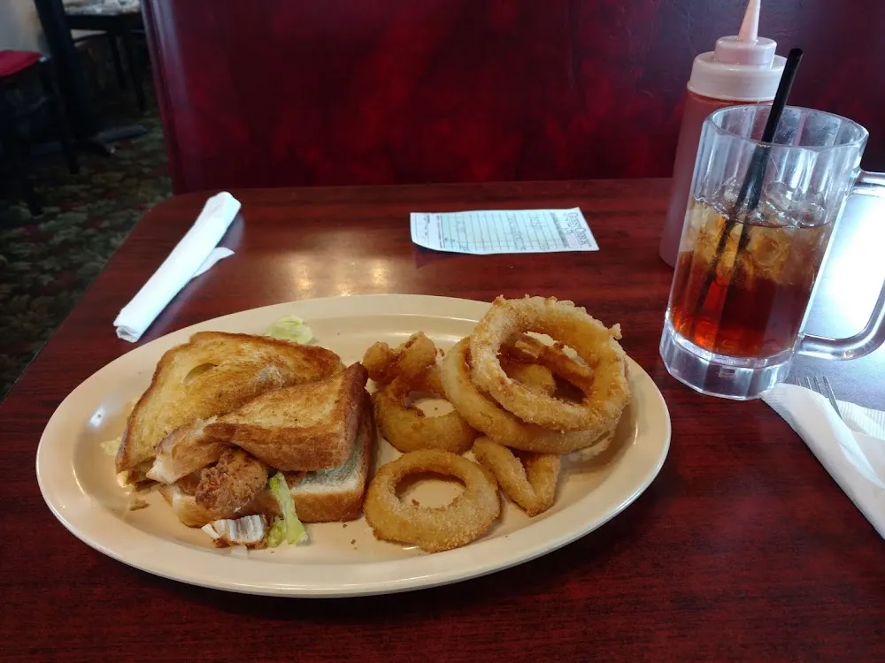 Sandwich with Onion Rings